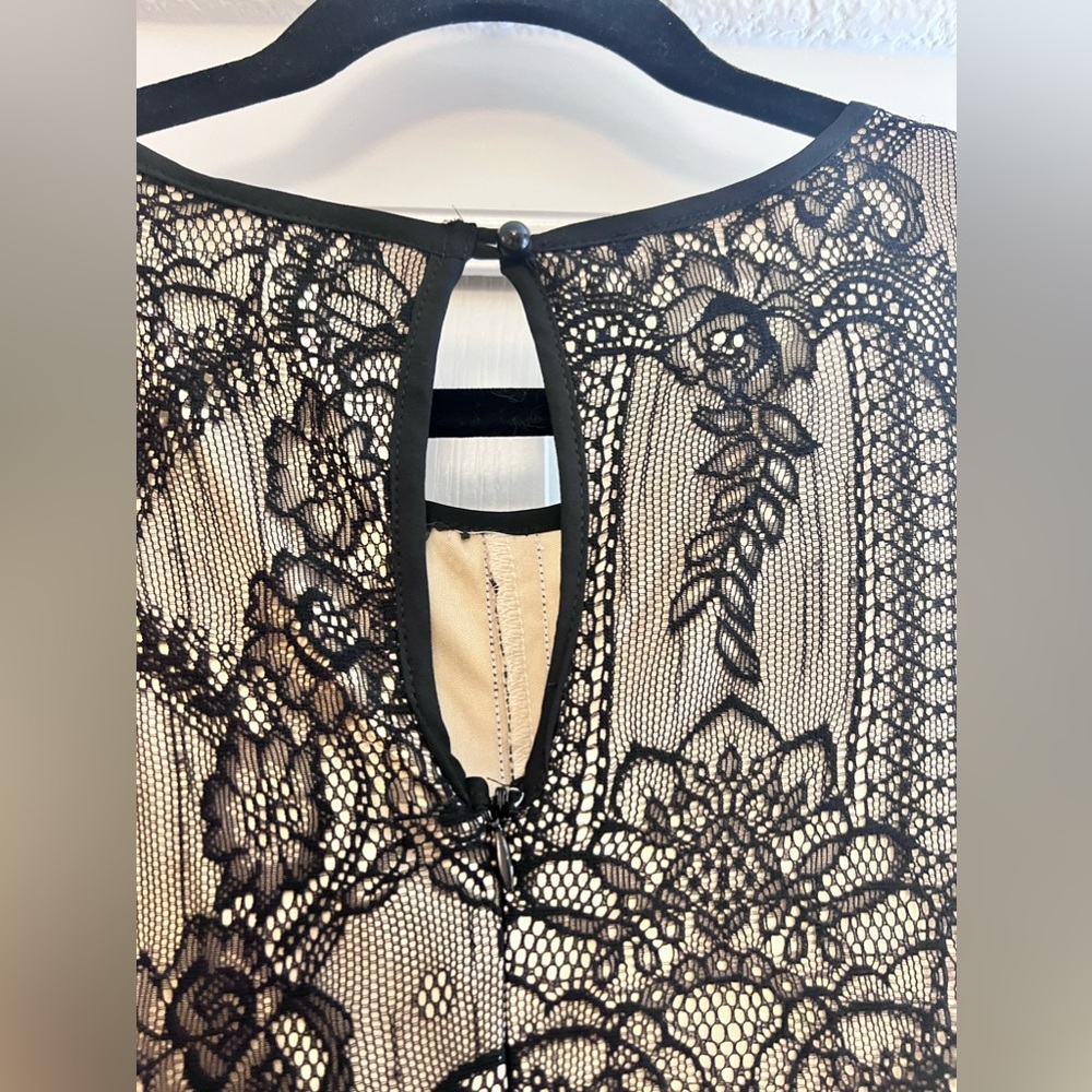 Maurice’s Beautiful Lace Keyhole Dress - Picture 9 of 11